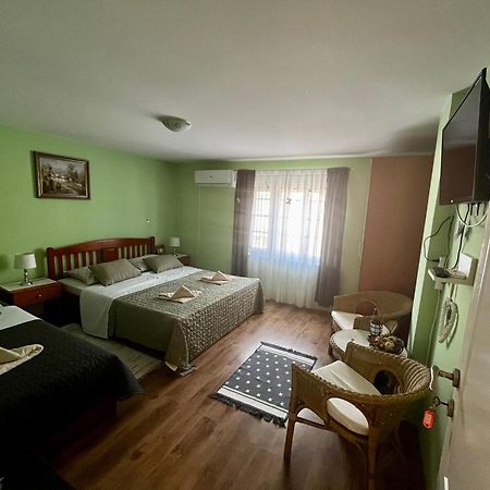 Apartman Simona Vrdnik Extérieur photo