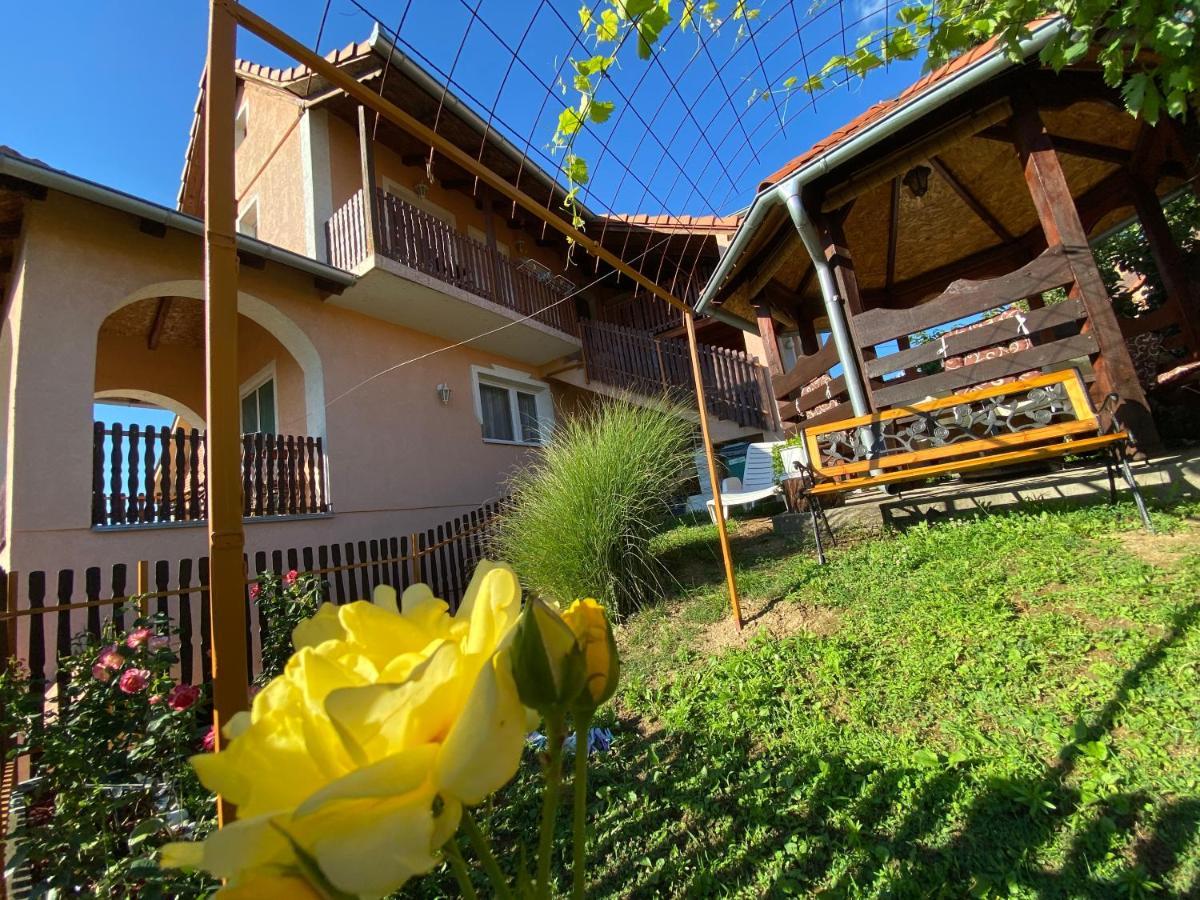 Apartman Simona Vrdnik Extérieur photo