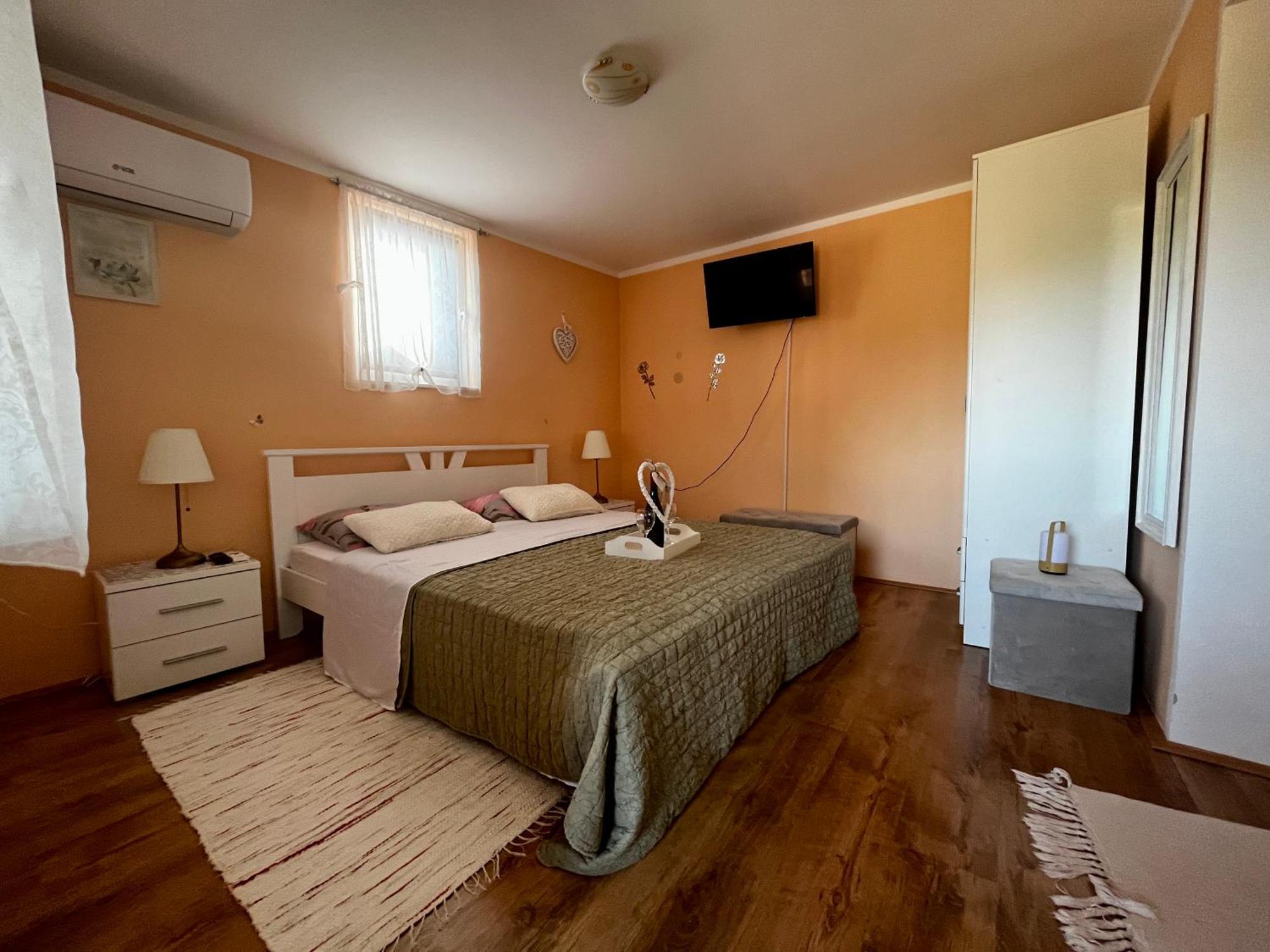 Apartman Simona Vrdnik Extérieur photo