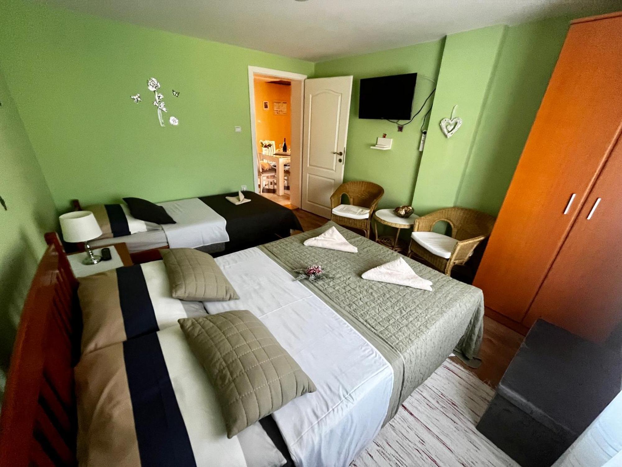 Apartman Simona Vrdnik Extérieur photo