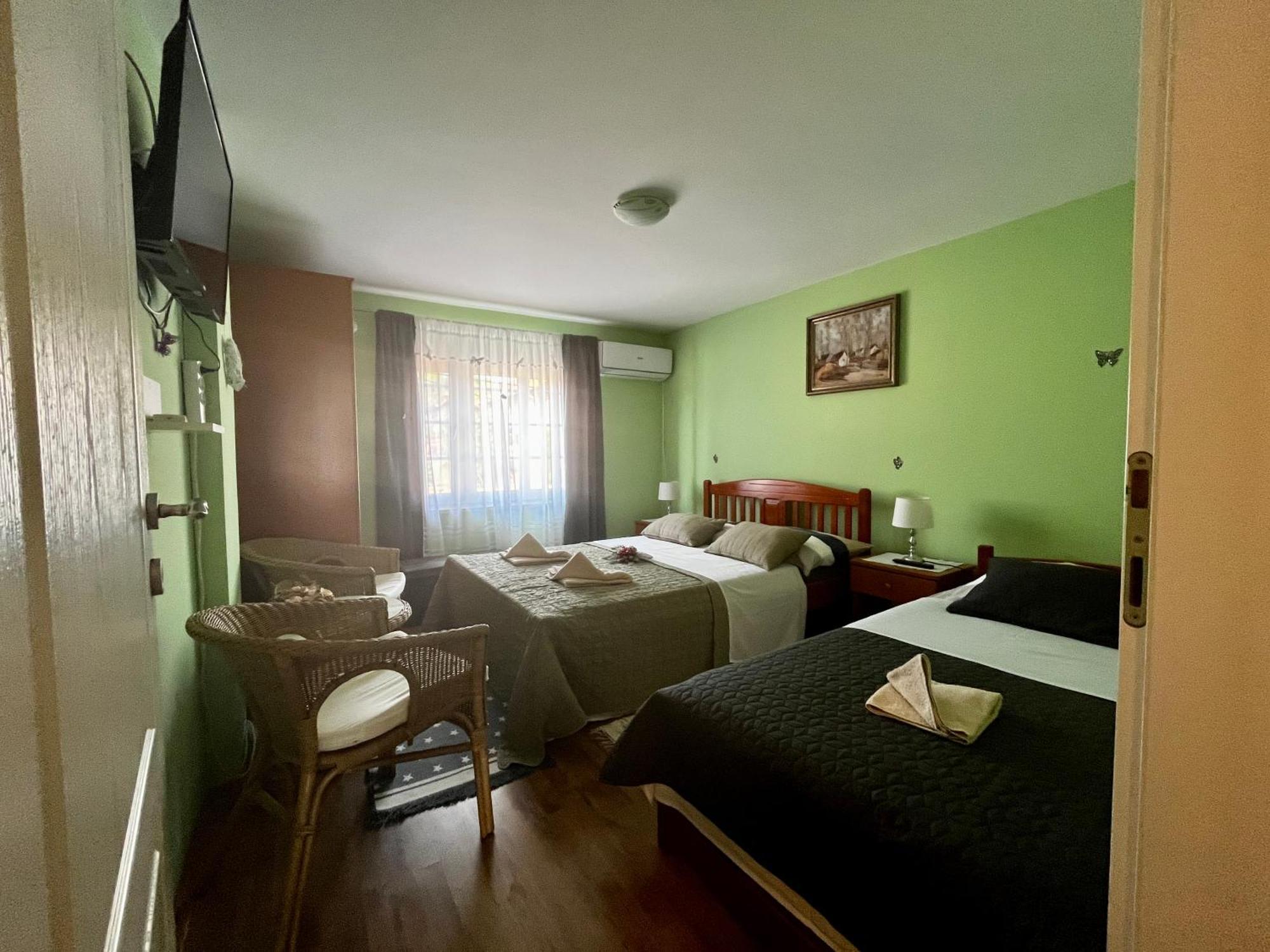 Apartman Simona Vrdnik Extérieur photo